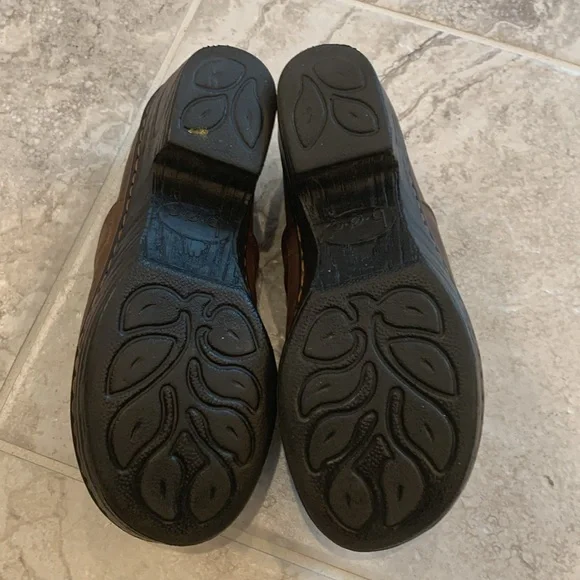 BOC Dark Brown Peggy Clogs - Picture 6 of 6